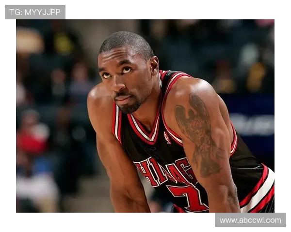 黑道背景下的足球明星如何在光鲜与阴影之间挣扎与成长